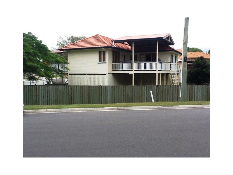 42 Lancaster Street, Coorparoo QLD 4151