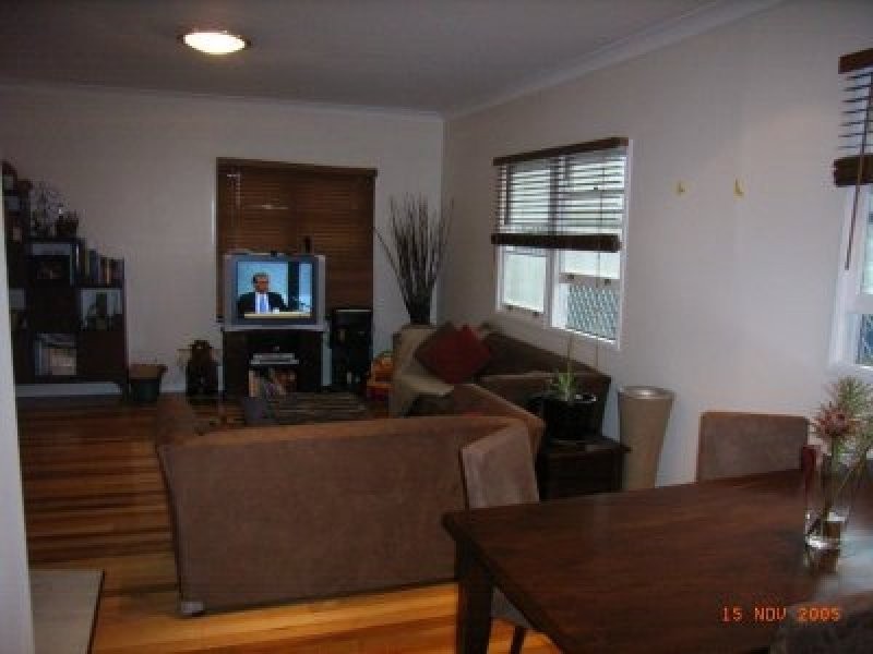 76 Burn Street, Camp Hill QLD 4152