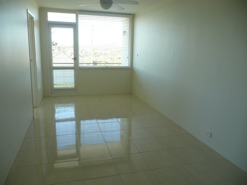 2/241 Cavendish Road, Coorparoo QLD 4151