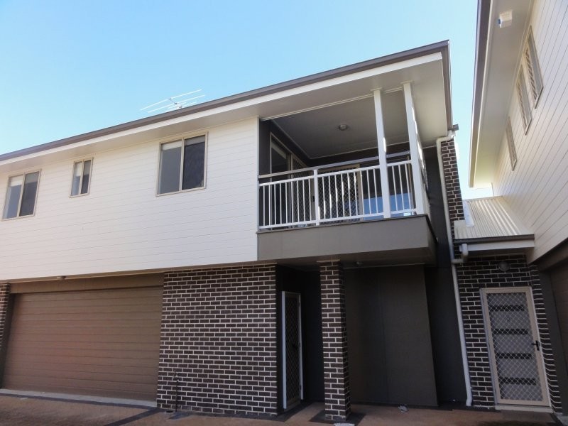 4/32 Herbertson Street, Carina QLD 4152