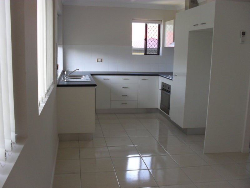 4/8 Cambridge Street, Carina QLD 4152