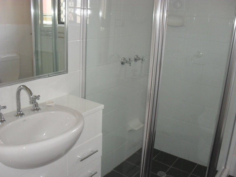 4/8 Cambridge Street, Carina QLD 4152