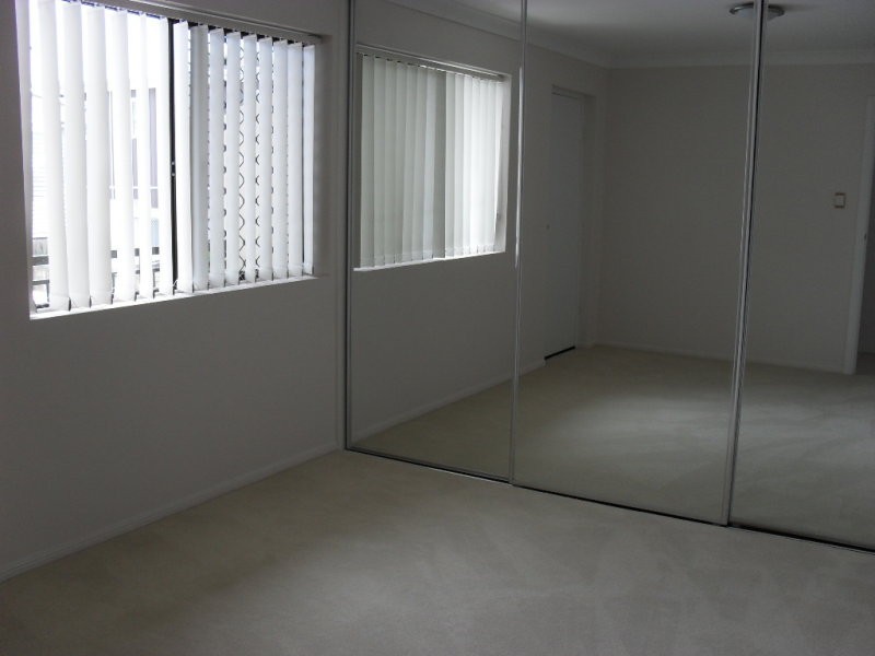 4/8 Cambridge Street, Carina QLD 4152