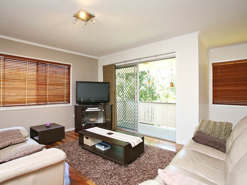 240 Bapaume Road, Holland Park QLD 4121