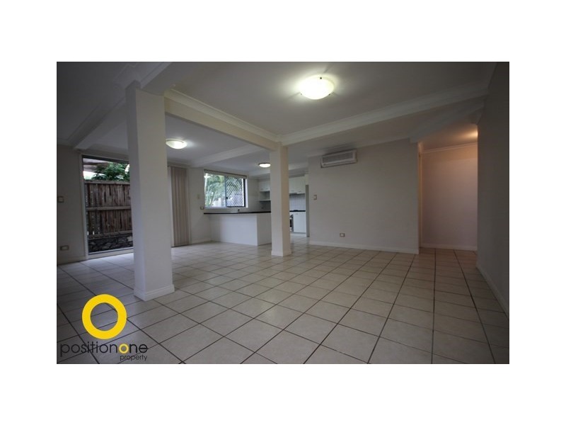 1/9 Monmouth Street, Morningside QLD 4170