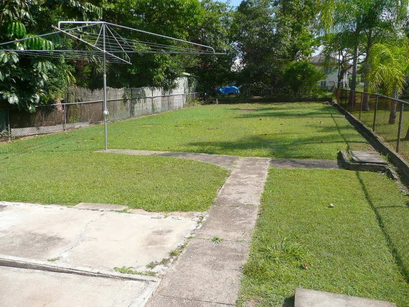 158 Morehead Avenue, Norman Park QLD 4170