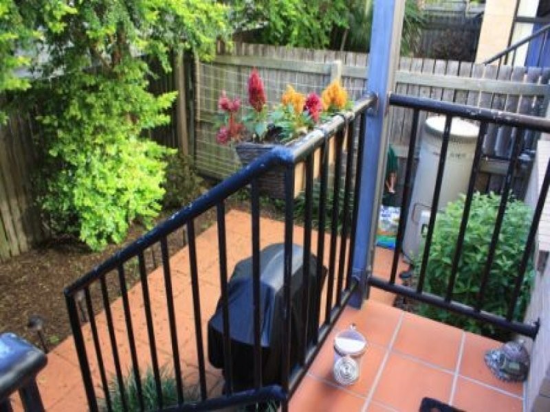 4/90 Chester Road, Annerley QLD 4103