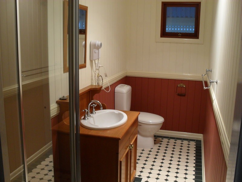 24 Geelong Street, East Brisbane QLD 4169