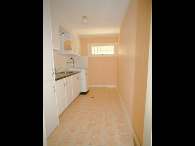 24 Geelong Street, East Brisbane QLD 4169