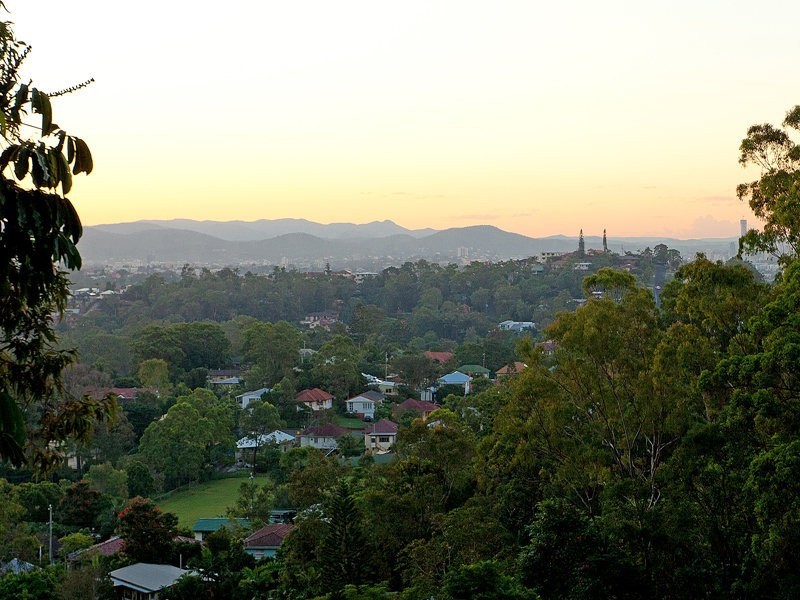 98 Mountain Street, Mount Gravatt QLD 4122