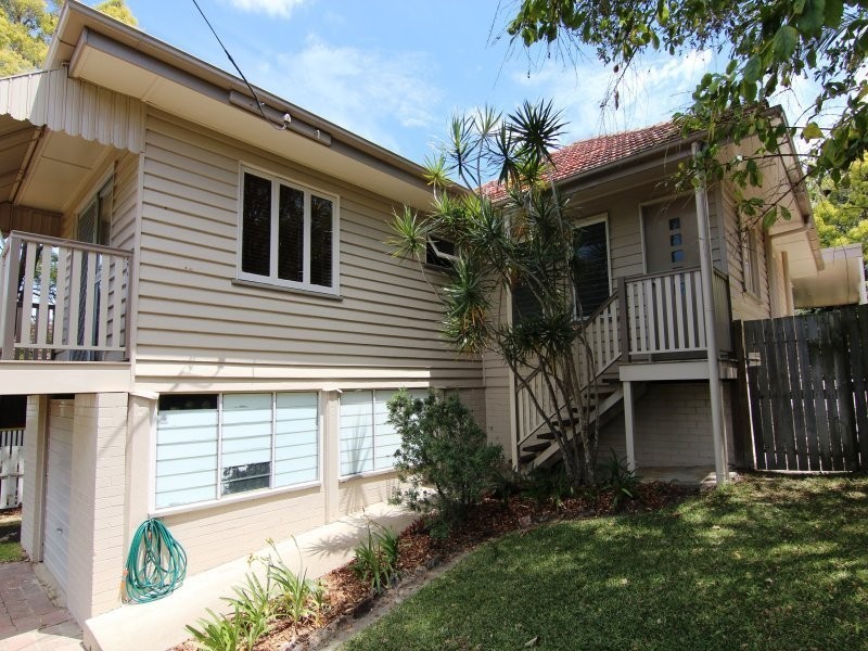 17 Gotha Street, Camp Hill QLD 4152