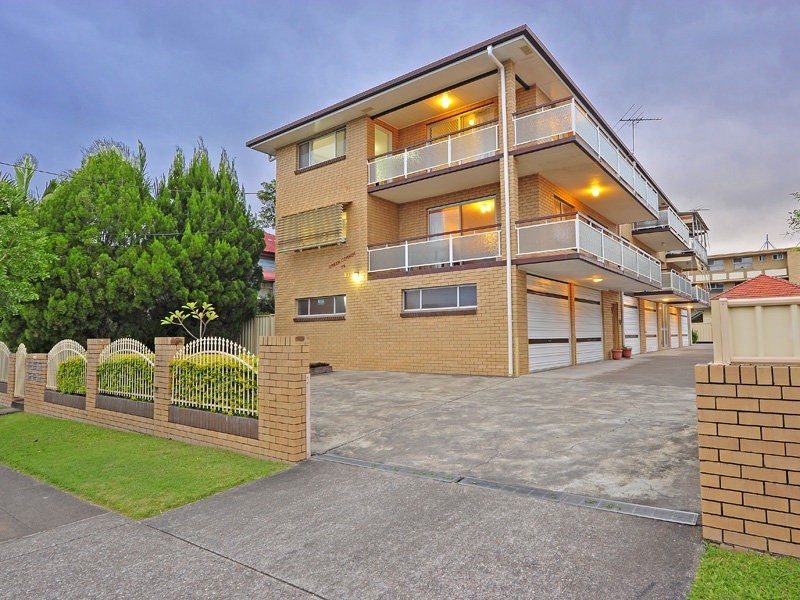 1/75 Cleveland Street, Greenslopes QLD 4120