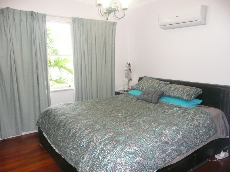 20 Arrowsmith Street, Camp Hill QLD 4152