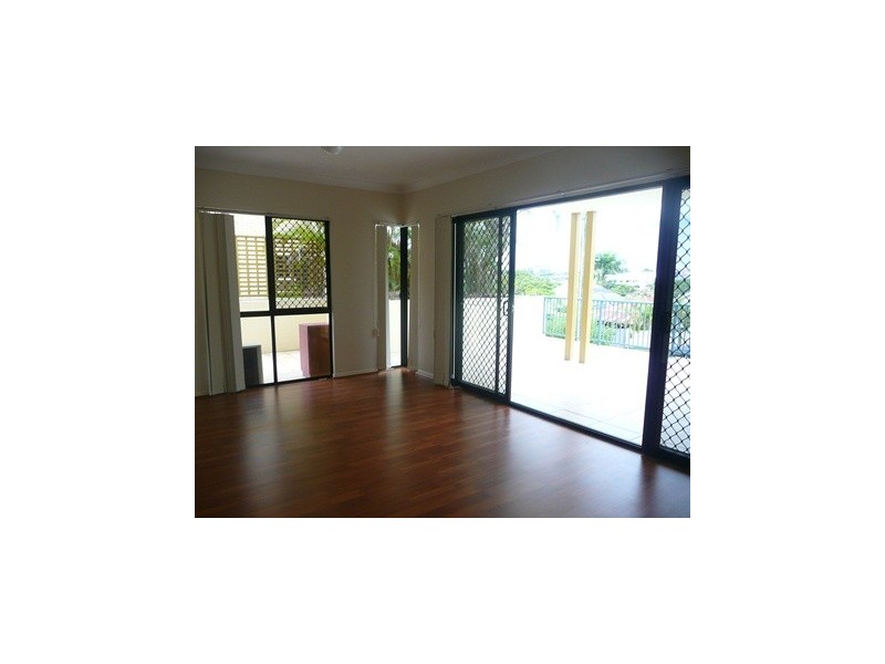 4/12 Longlands Street, East Brisbane QLD 4169