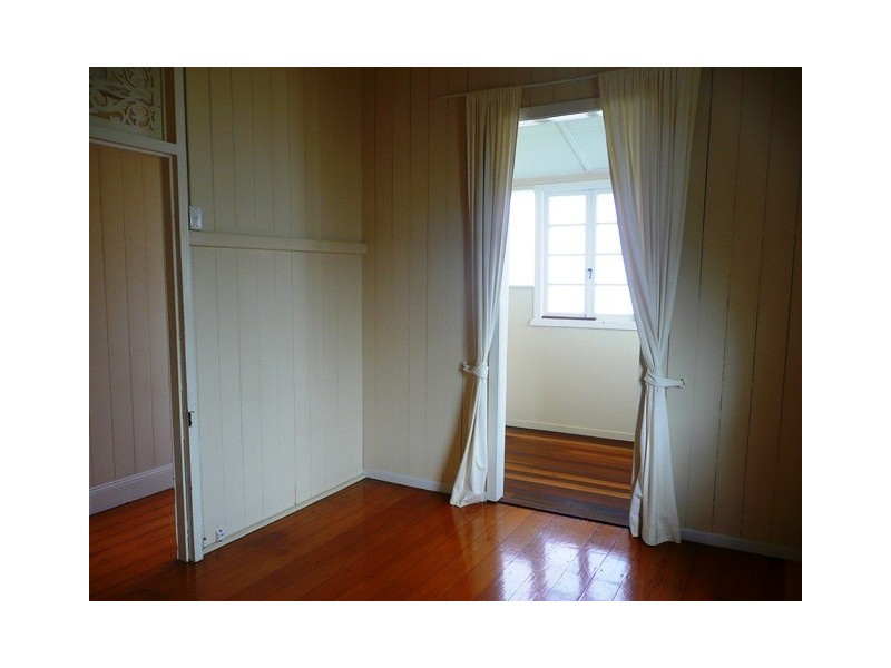 6 Burlington Street, East Brisbane QLD 4169