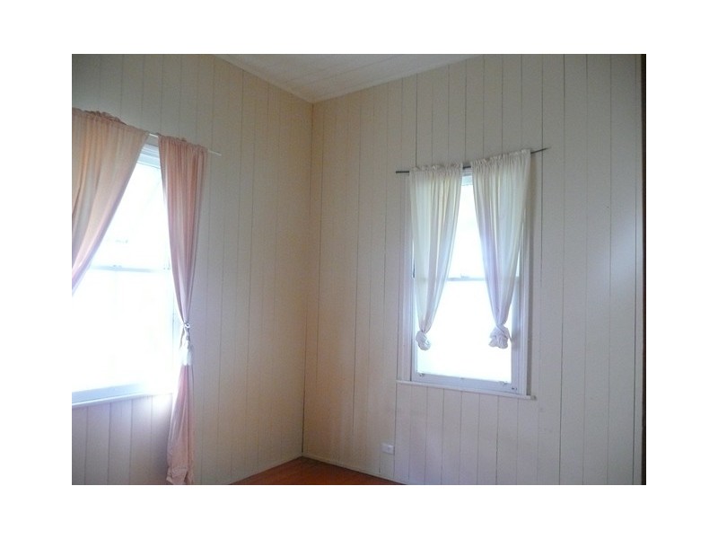 6 Burlington Street, East Brisbane QLD 4169