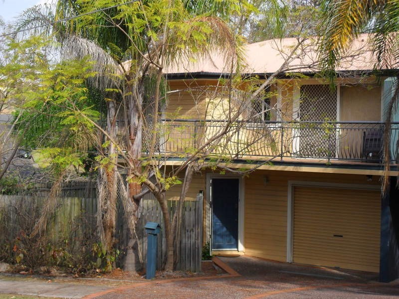 2/37 Nelson Parade, Indooroopilly QLD 4068