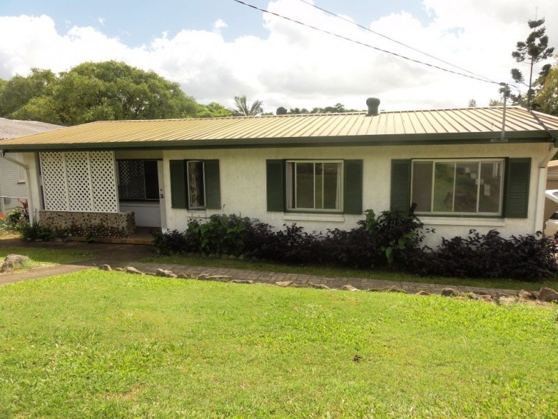 7 Oatland Crescent, Holland Park QLD 4121