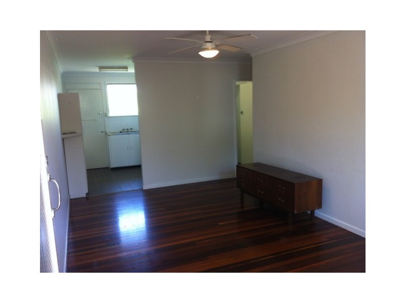 1/84 Rita Street, Holland Park QLD 4121