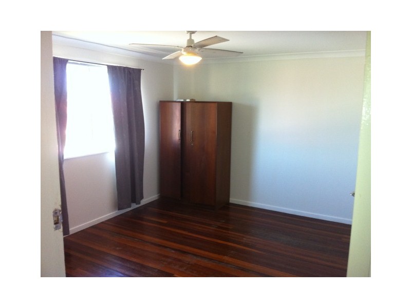 1/84 Rita Street, Holland Park QLD 4121