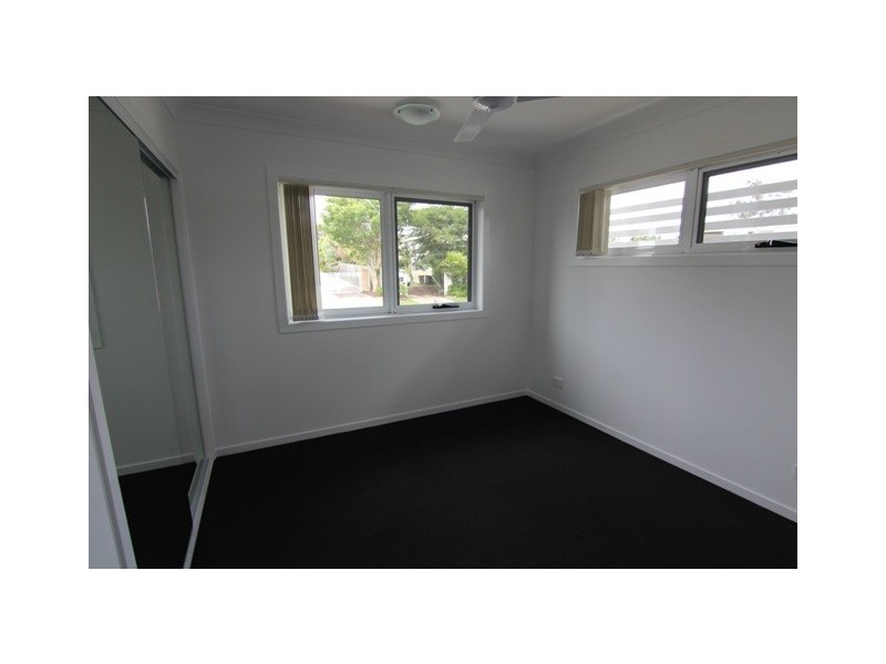 2/6 Ovendean Street, Yeronga QLD 4104