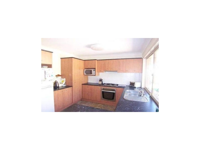 8 Casick Place, Edens Landing QLD 4207