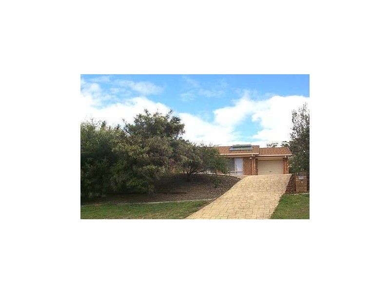 8 Casick Place, Edens Landing QLD 4207