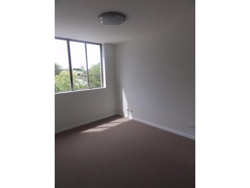 11/11 Riding Road, Hawthorne QLD 4171