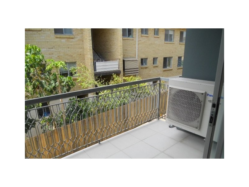 1/11 Le Geyt Street, Windsor QLD 4030