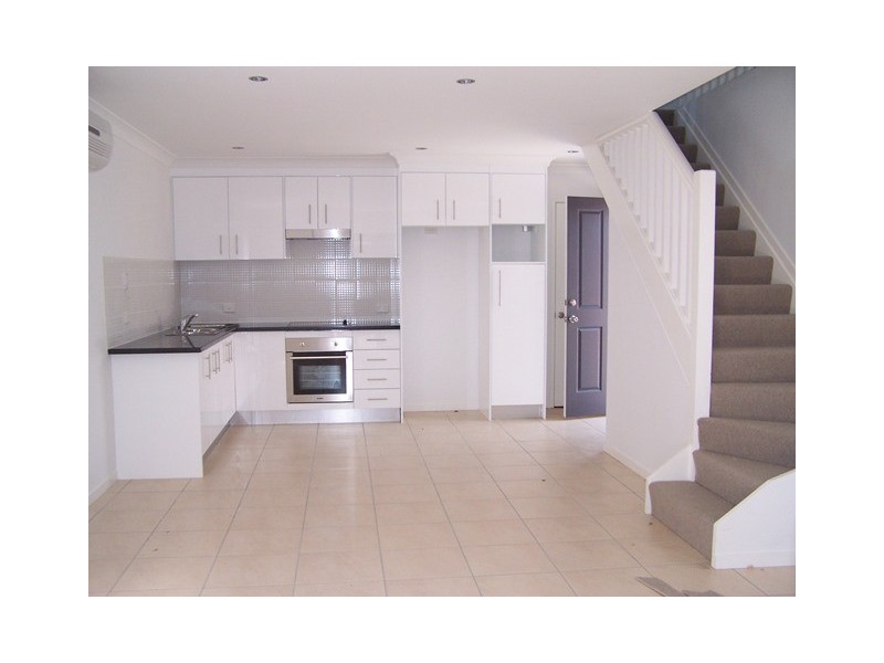 8/74 Creek Road, Mount Gravatt QLD 4122