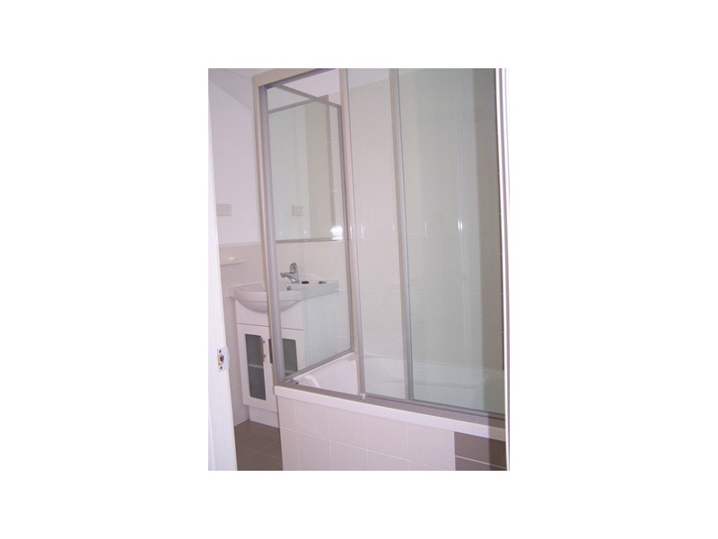 8/74 Creek Road, Mount Gravatt QLD 4122