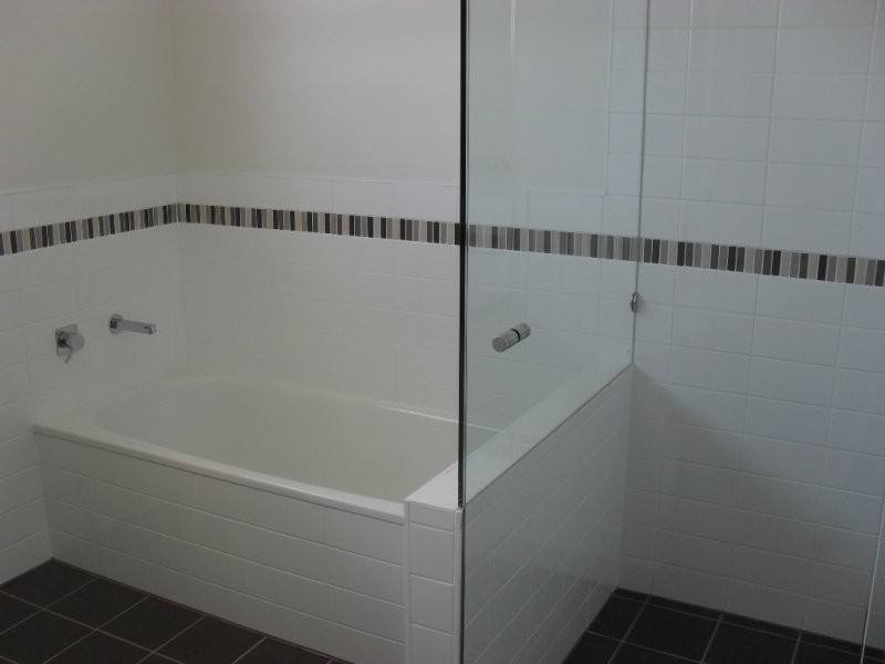 4/43 Dickenson Street, Carina QLD 4152