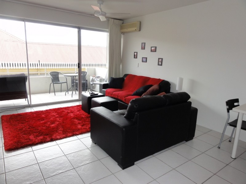 2/5 Burt Street, Auchenflower QLD 4066