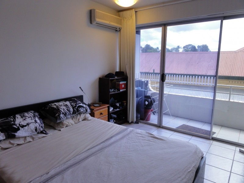 2/5 Burt Street, Auchenflower QLD 4066