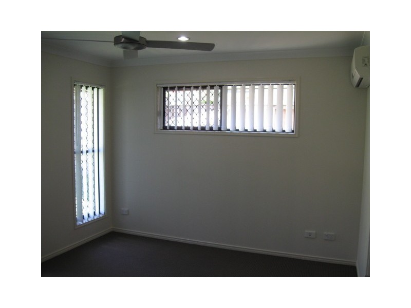 37 Dennis Vale Drive, Daisy Hill QLD 4127