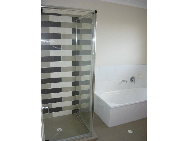 13/11 Hilltop Court, Carina QLD 4152