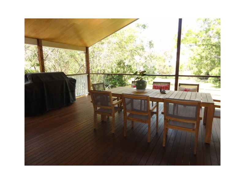 16 Glen Street, Coorparoo QLD 4151