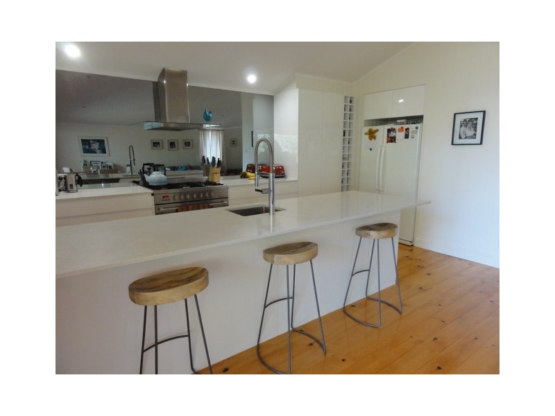 16 Glen Street, Coorparoo QLD 4151