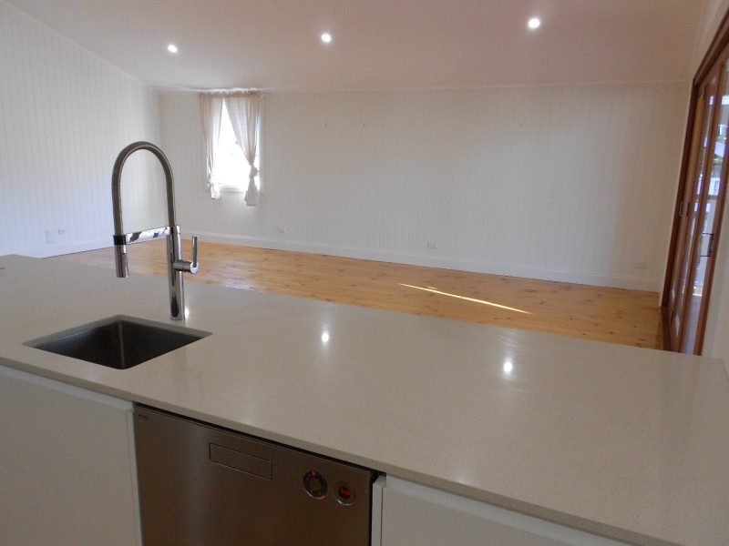 16 Glen Street, Coorparoo QLD 4151