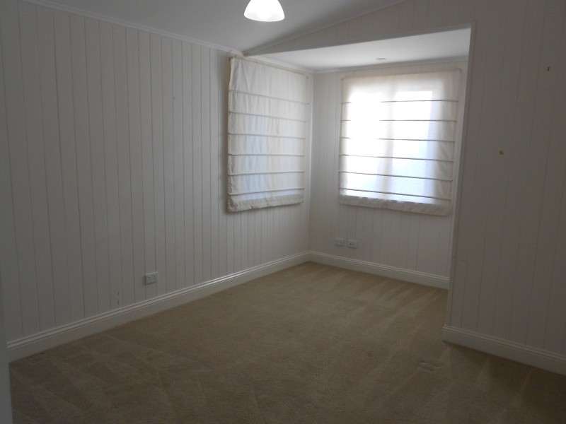 16 Glen Street, Coorparoo QLD 4151