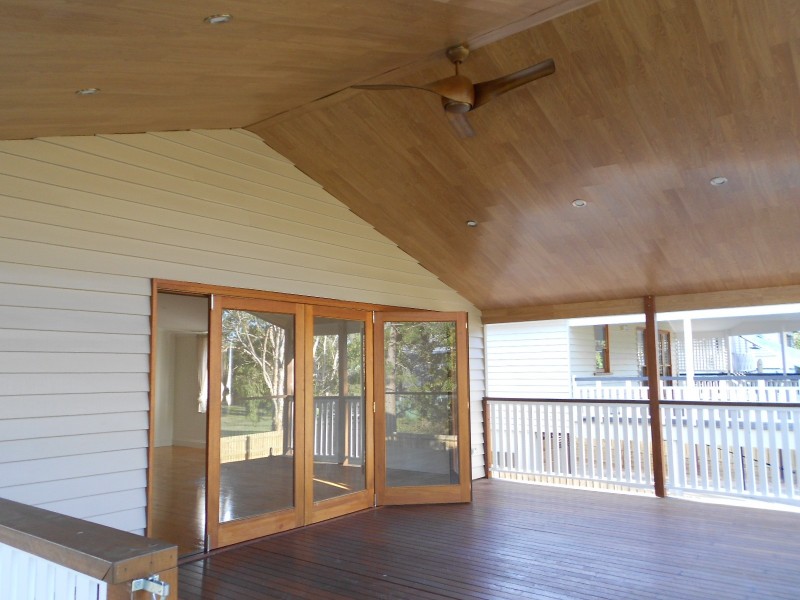 16 Glen Street, Coorparoo QLD 4151