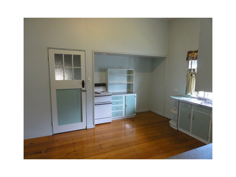 18 Headfort Street, Greenslopes QLD 4120