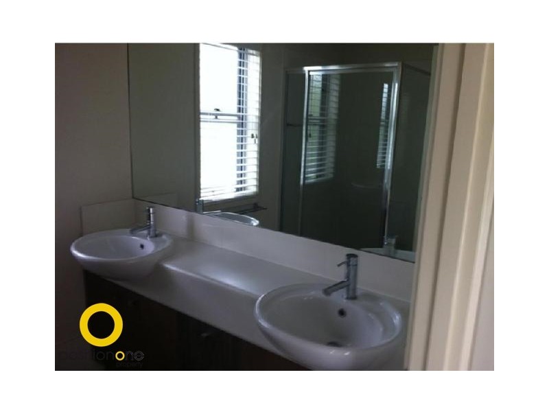 2/59 to 61 Benowa Road, Southport QLD 4215