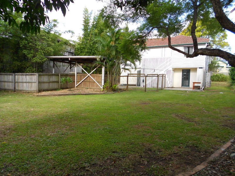 121 Fairfield Road, Fairfield QLD 4103