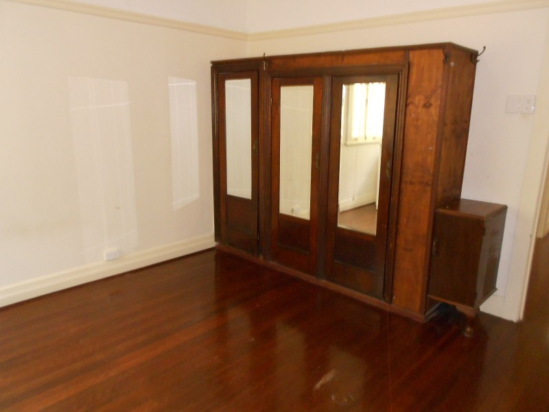 121 Fairfield Road, Fairfield QLD 4103