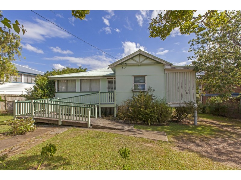 298 Rode Road, Wavell Heights QLD 4012