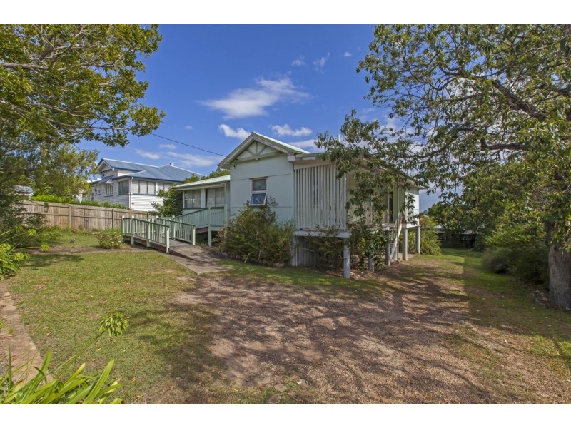 298 Rode Road, Wavell Heights QLD 4012