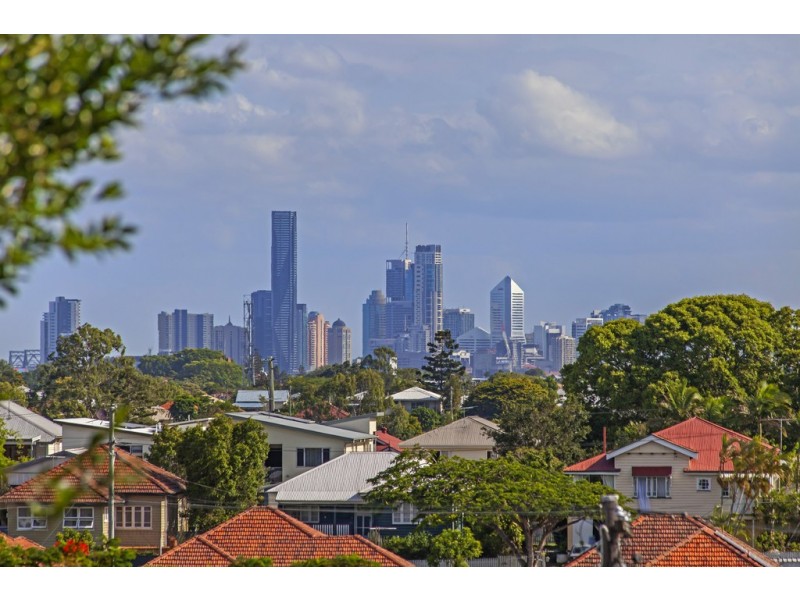 298 Rode Road, Wavell Heights QLD 4012