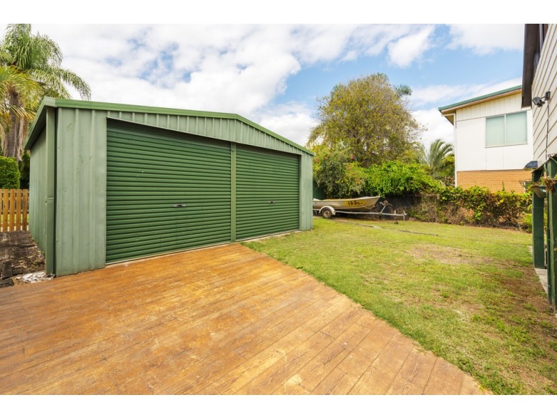 21 Waterloo Esplanade, Wynnum QLD 4178