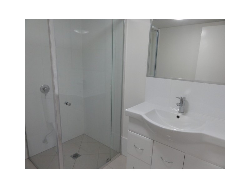 213/83 Lawson Street, Morningside QLD 4170
